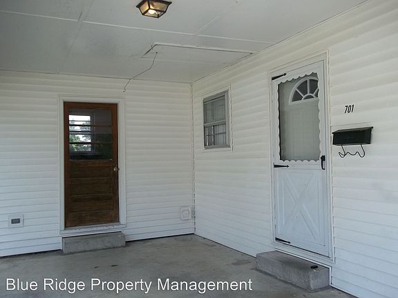 3rd image of 701 Brummit St
