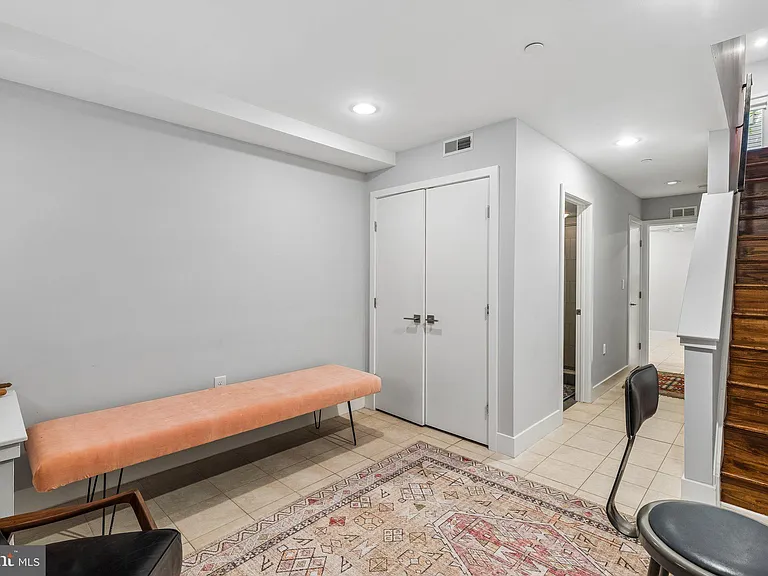 1449 S Bouvier St — Photo 19