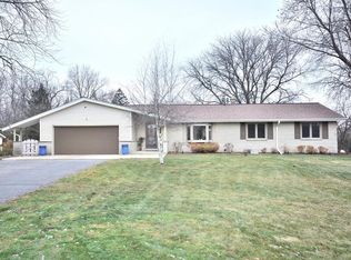 3255 Cullen Dr, Brookfield, WI 53005