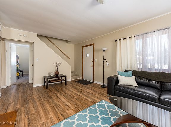 4th image of 36 Westend Ave