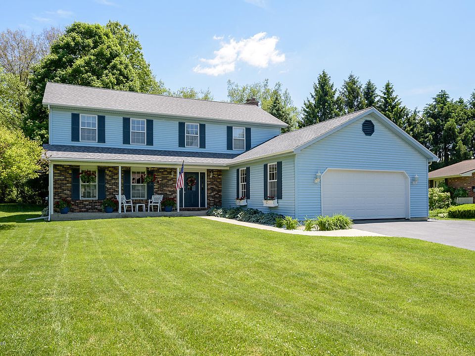 1st image of 31 Harvest Ln