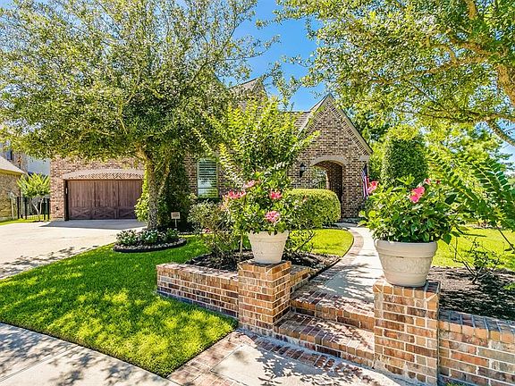 2nd image of 12631 Cove Landing Dr