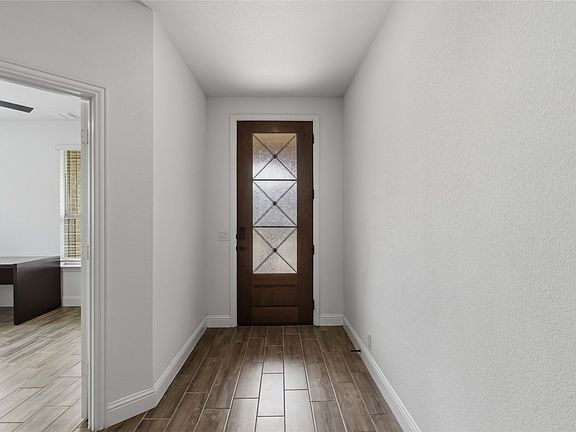 5th image of 9121 Desert Flora Dr