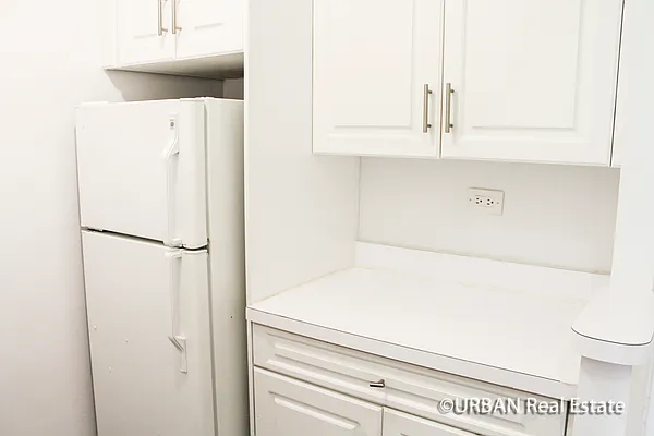 Rented by Urban Real Estate Inc | media 7