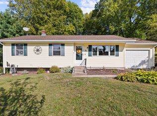 18 Hillcrest Dr, Vernon, CT 06066