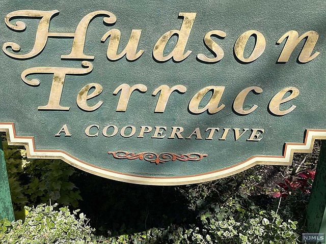1st image of 2337 Hudson Ter APT B14
