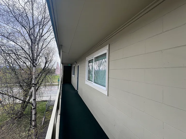 625 W 9th Ave #302 — Photo 10