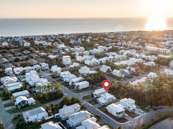 17 Lakeland Dr, Miramar Beach, FL 32550