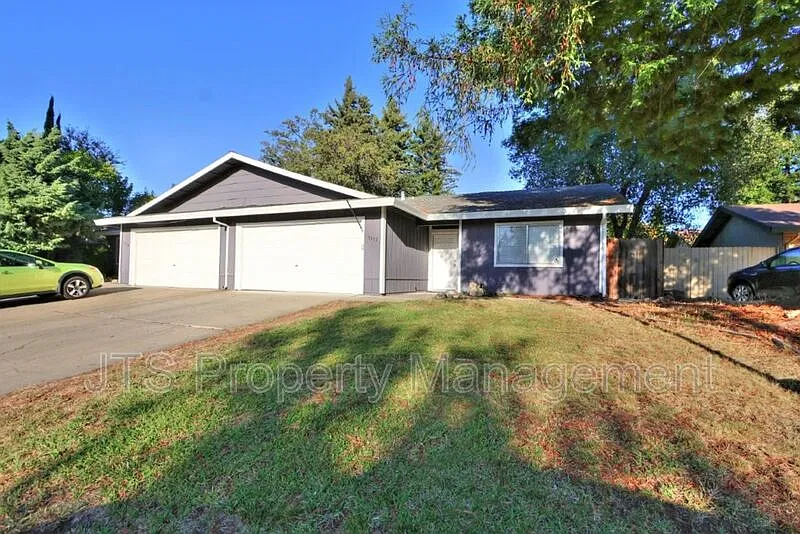 2 bed, 2.0 bath, 1084 sqft, $2,295 — Photo 1