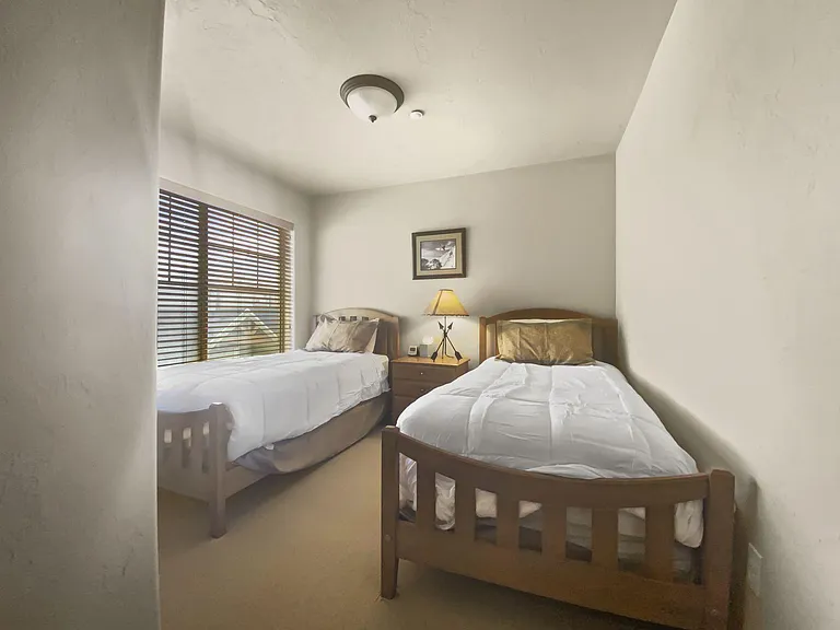 6180 N Fox Pointe Cir #C — Photo 10