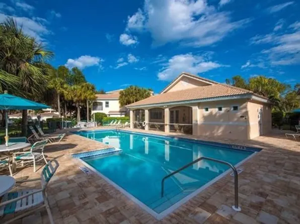 992 Woodshire Ln APT D104, Naples, FL 34105