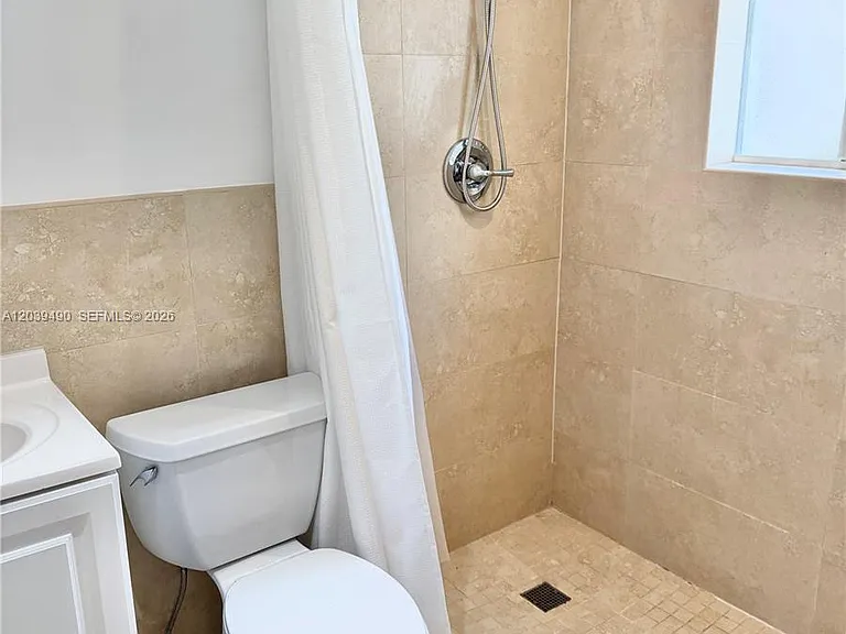 227 SW 26th Rd — Photo 18