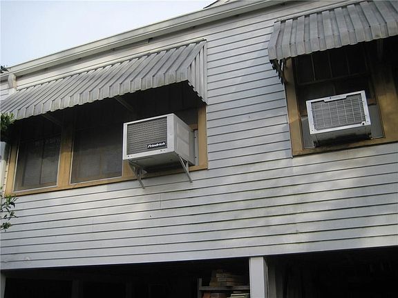 3rd image of 819-21 Olga St