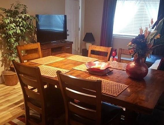 5th image of 326 Fox Run Ln