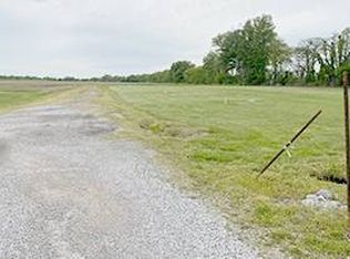 100 Ash St, Fairfield, IL 62837