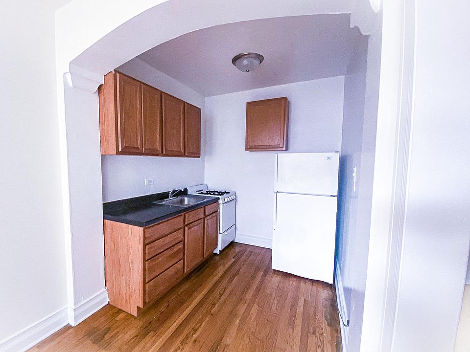 2nd image of 101 Clyde Ave #7d4e1a3a4