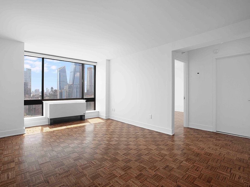 1st image of 420 W 42nd St APT 38A