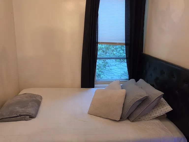 667 Saratoga St #2 — Photo 6