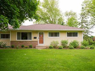 5601 Barton Rd, Madison, WI 53711