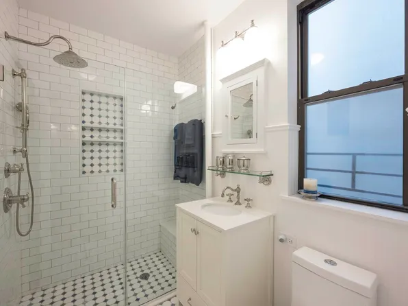 124 East 84th Street image 9 of 10