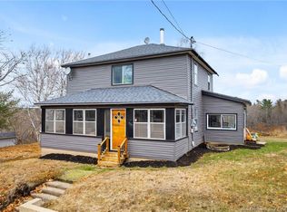 5 Bank St, Minto, NB E4B3K2