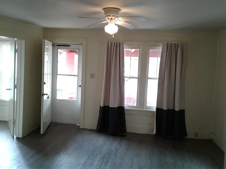 Living/Front Room
