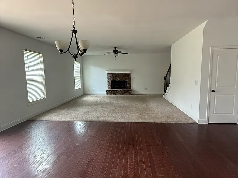 6035 Stonebrook Ln — Photo 7