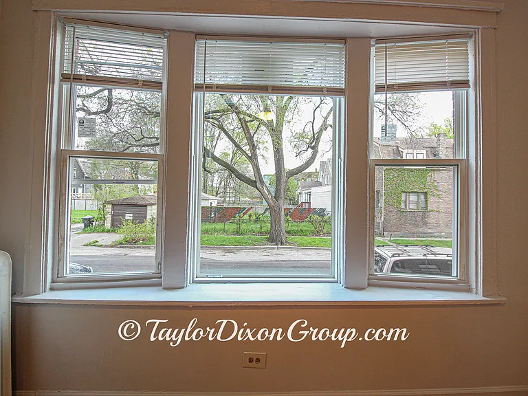 506 E 70th St #1 — Photo 7