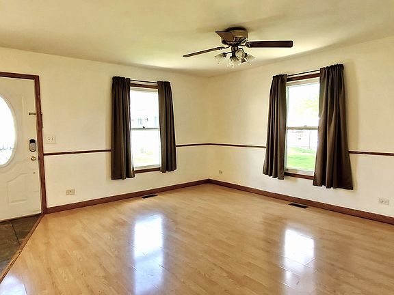 4th image of 237 Sunset Ct #237