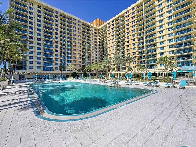 2501 S Ocean Dr #Penthouse 30 — Photo 23