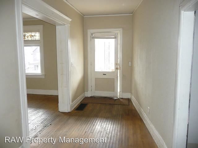 2nd image of 868 Hutchins Ave #1