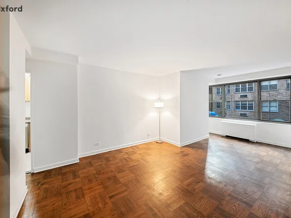 35 East 38th Street image 1 of 7