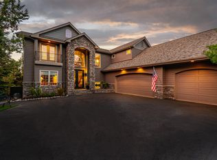 3209 NW Fairway Heights Dr, Bend, OR 97703