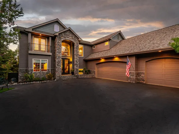 3209 NW Fairway Heights Dr, Bend, OR 97703