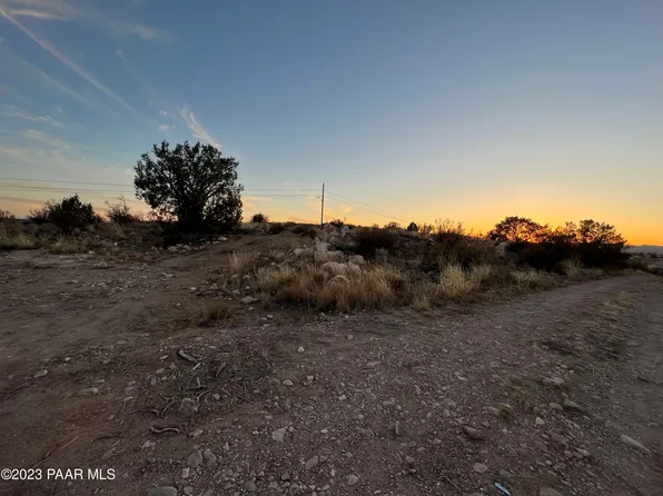 211 E Antelope Run Rd, Paulden, AZ 86334