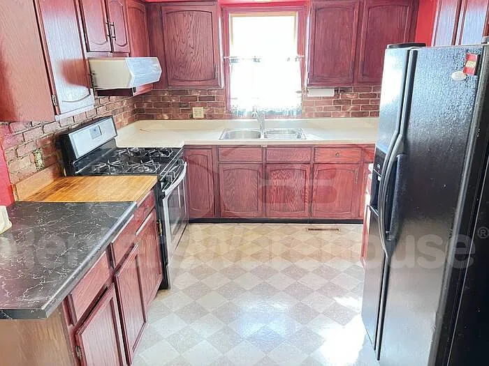 2921 Sumter Ave S — Photo 23