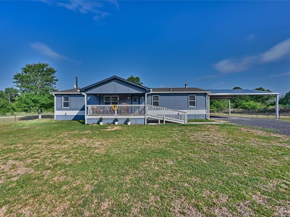 340 Alvina Ulich St, Somerville, TX 77879