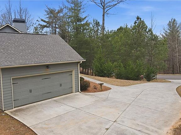 4th image of 294 Town Creek Rd