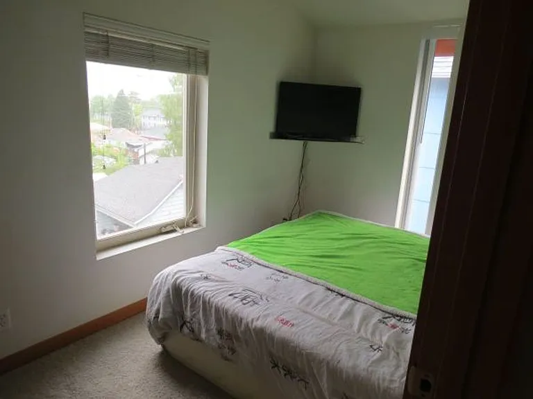 5036 Martin Luther King Jr Way S #B — Photo 13
