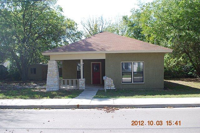 1st image of 309 Oak St
