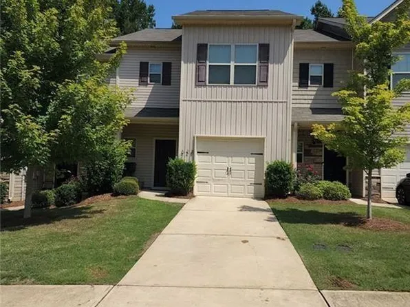 628 Oakside Pl, Acworth, GA 30102