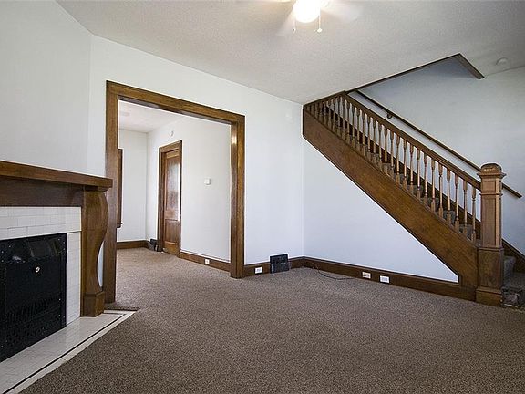 4th image of 1309 W 93rd St #1315