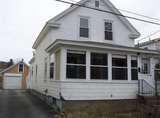 42 Wendell St, Athol, MA 01331