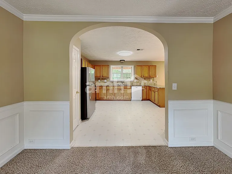 253 Woodcreek Way — Photo 10