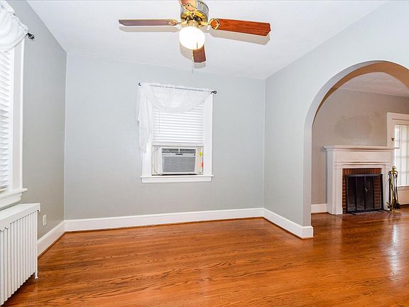 5th image of 3507 Bunker Hill Dr
