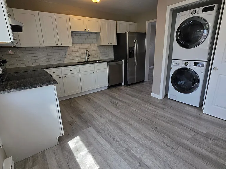 5411-5421 Alcott St #5417 — Photo 2