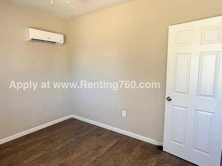 6454 Goleta Ave #A — Photo 11