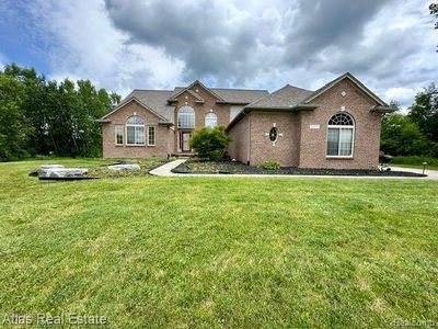 7271 Youness Dr, Grand Blanc, MI, 48439