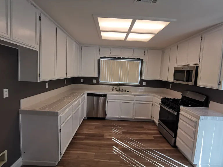 881 W Mount Diablo Ave — Photo 7