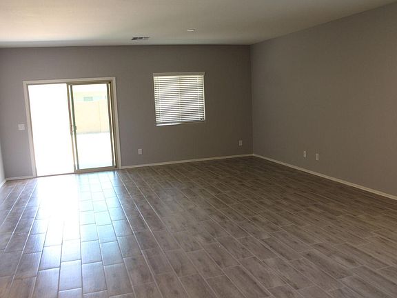 2nd image of 331 W Pacific Dr